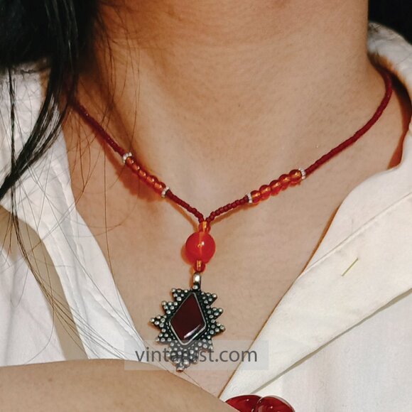 Black Friday Beaded Chain Pendant Necklace with Beaded Bracelet - Picture 2 of 6